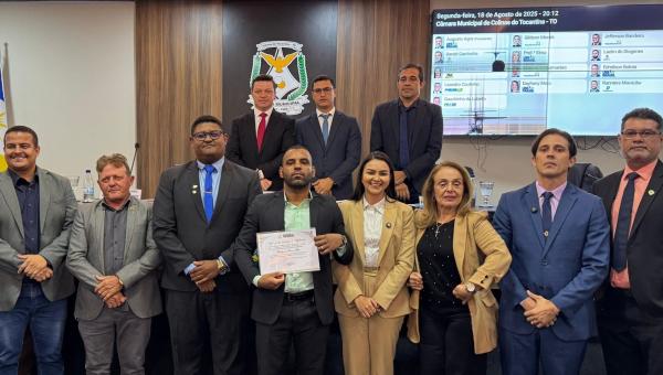 Câmara Municipal de Colinas homenageia maçonaria em sessão especial pelo Dia do Maçom