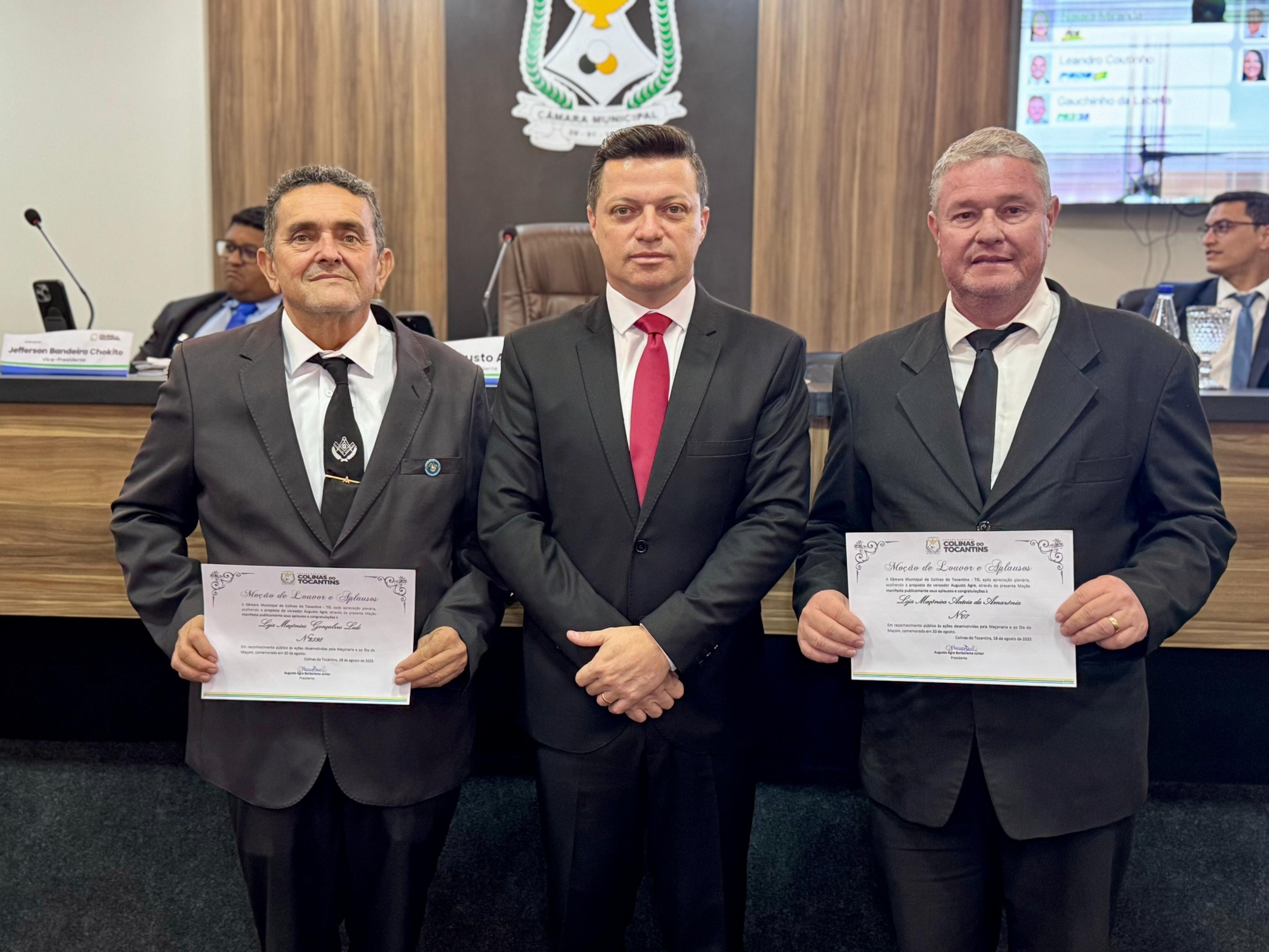 Câmara Municipal de Colinas homenageia maçonaria em sessão especial pelo Dia do Maçom