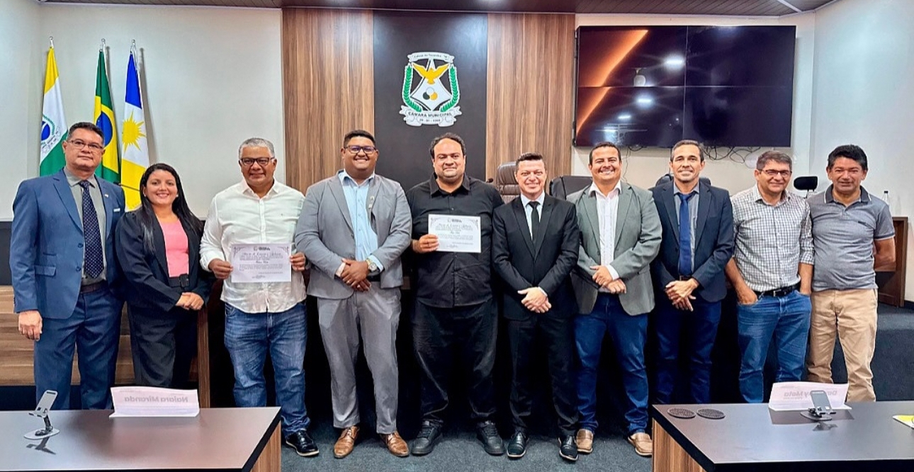 Câmara de Colinas homenageia ex-secretários por serviços prestados ao município