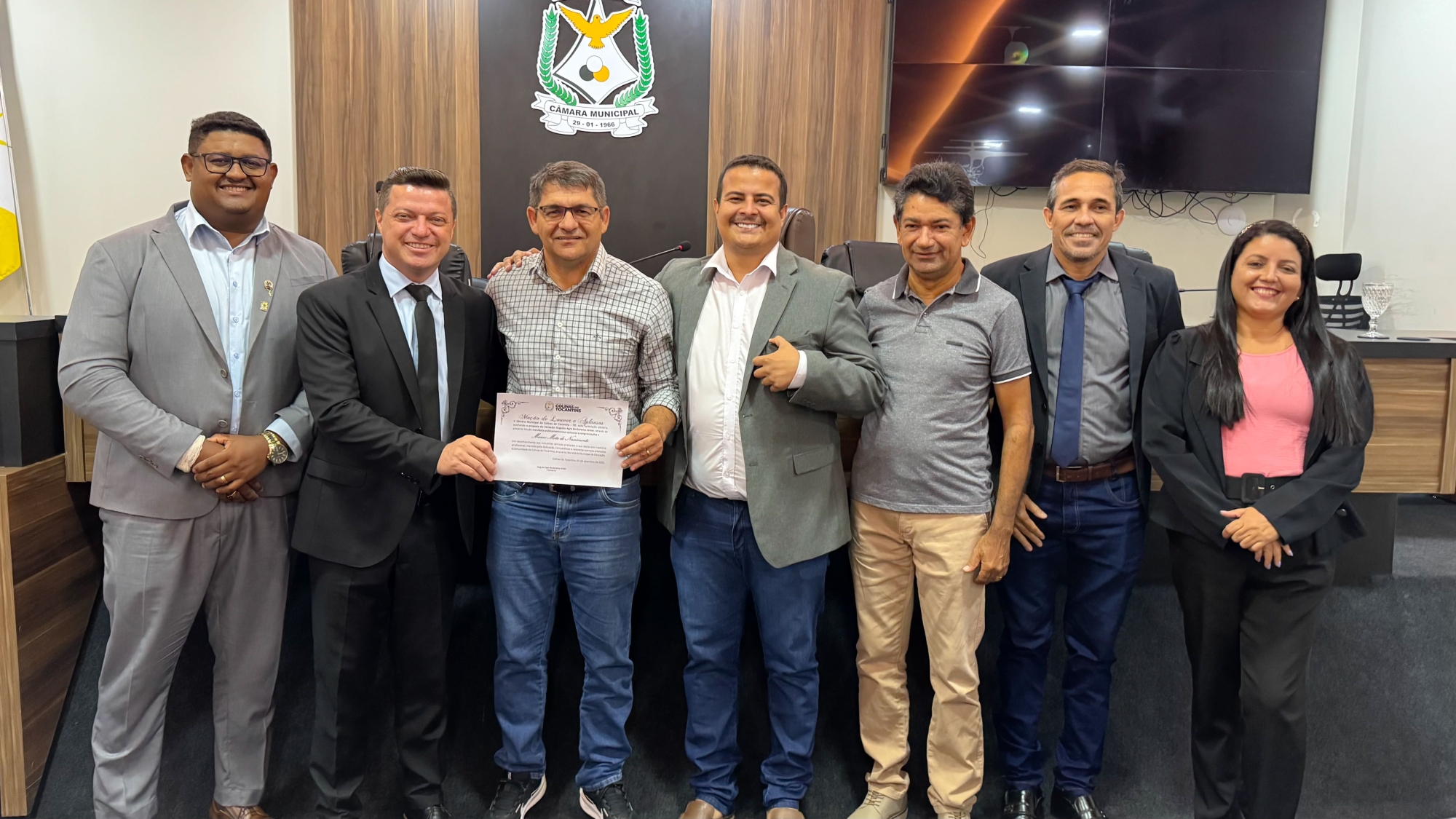 Câmara de Colinas homenageia ex-secretários por serviços prestados ao município